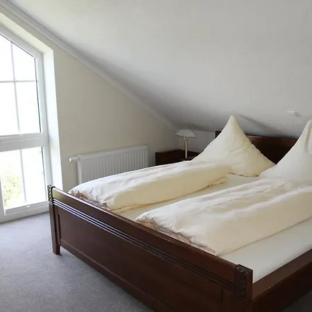 ホテル Moellhagen 3*